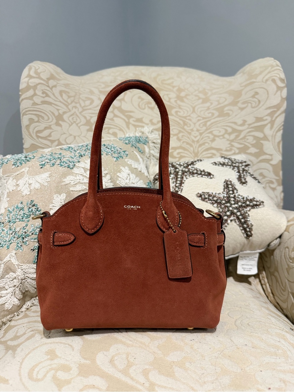 COACH Empire 21